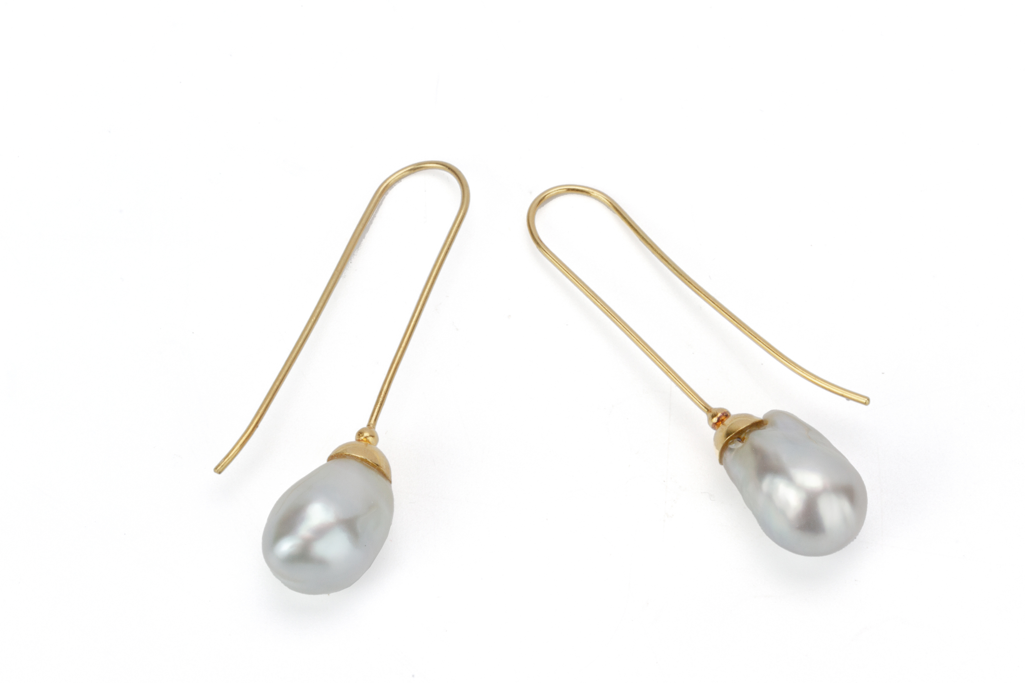 THREE PAIRS OF BAROQUE PEARL EARRINGS BY MALI PEARLS - Image 3 of 3