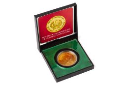 A SINGAPORE $250 1975 10TH ANNIVERSARY GOLD COIN