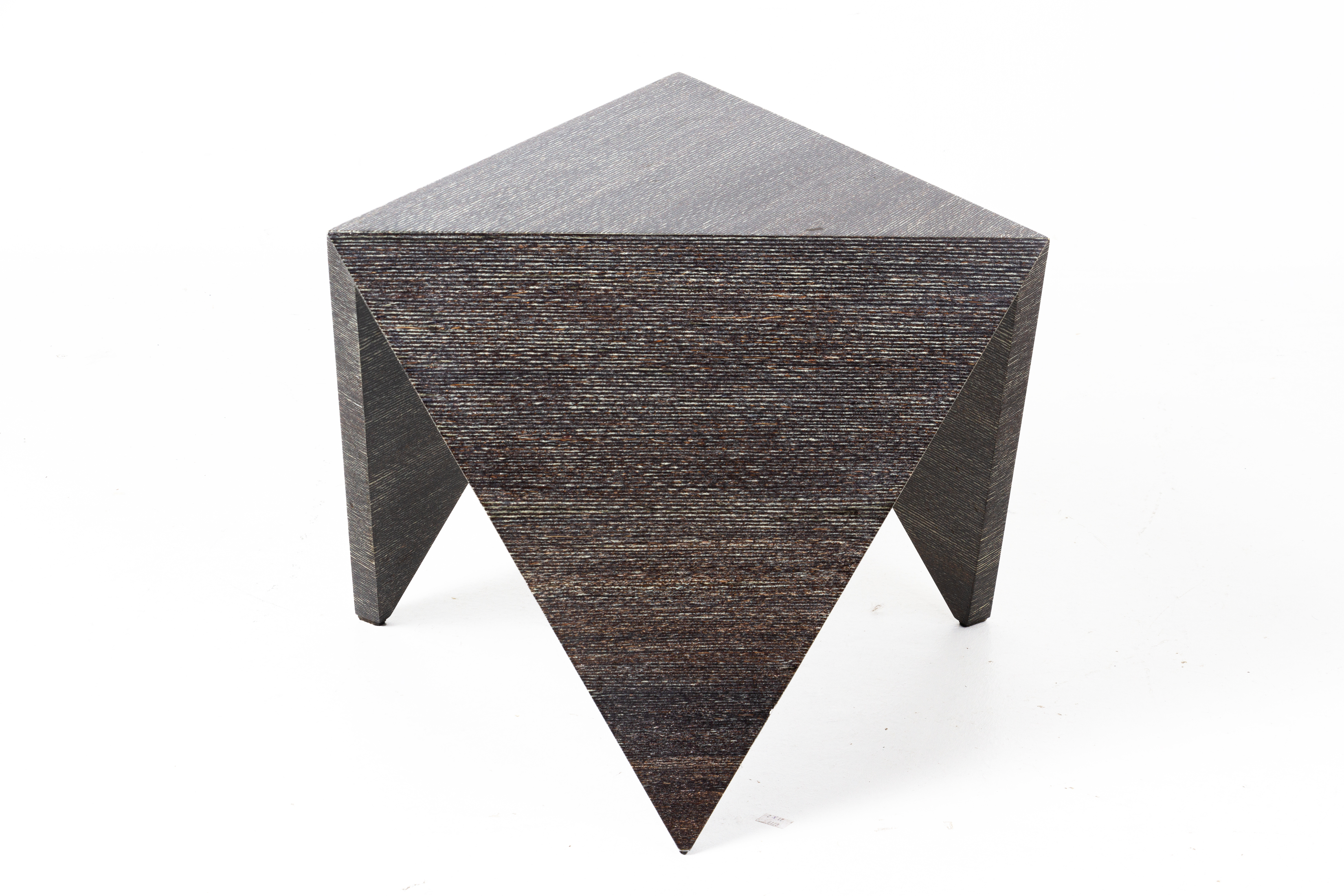 A CONTEMPORARY SIDE TABLE BY CARLO PESSINA - Image 2 of 3
