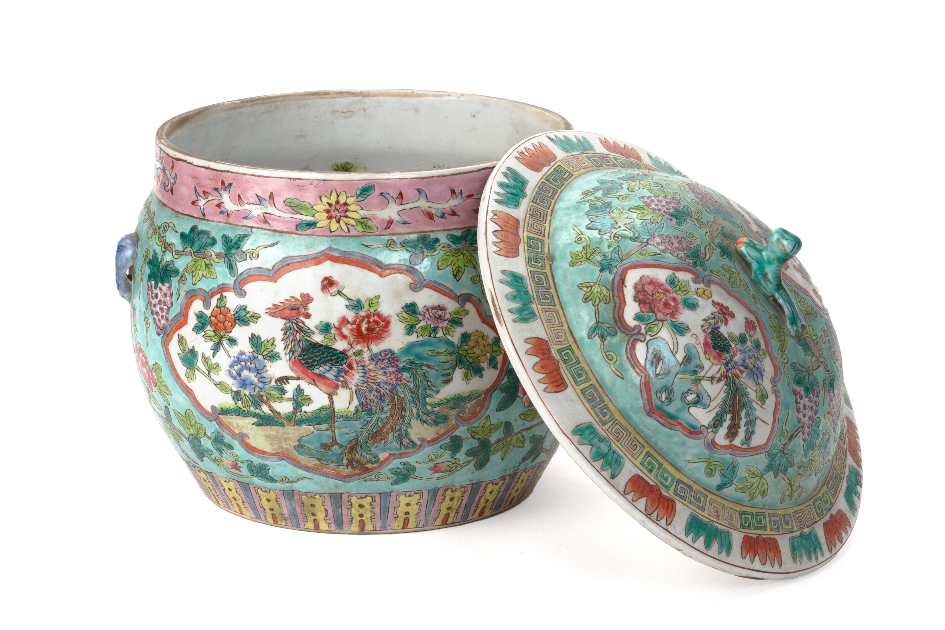 A LARGE TURQUOISE GROUND MODERN PERANAKAN STYLE KAMCHENG - Image 3 of 4