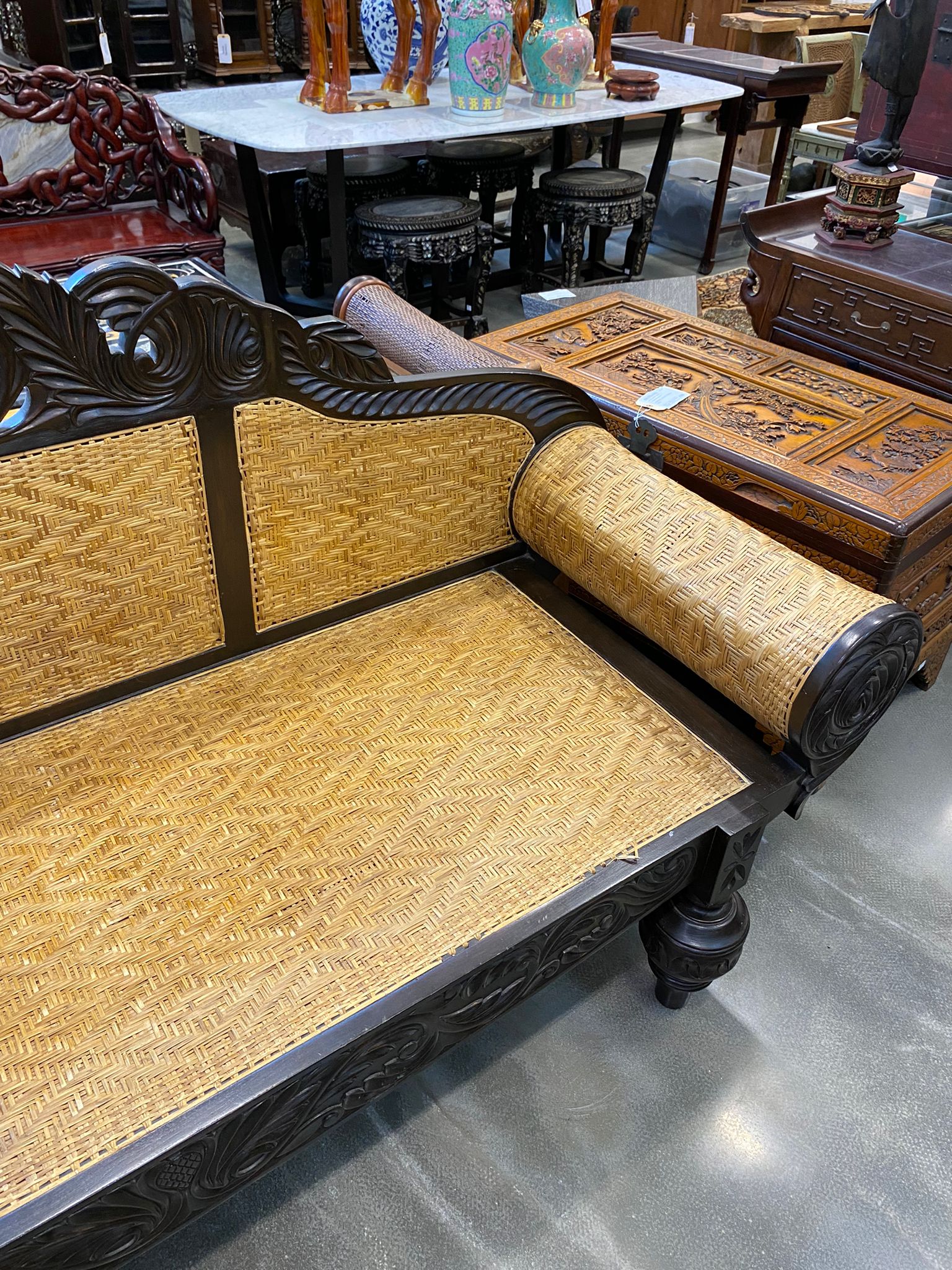 AN ANGLO INDIAN CARVED TEAK SOFA - Image 8 of 12