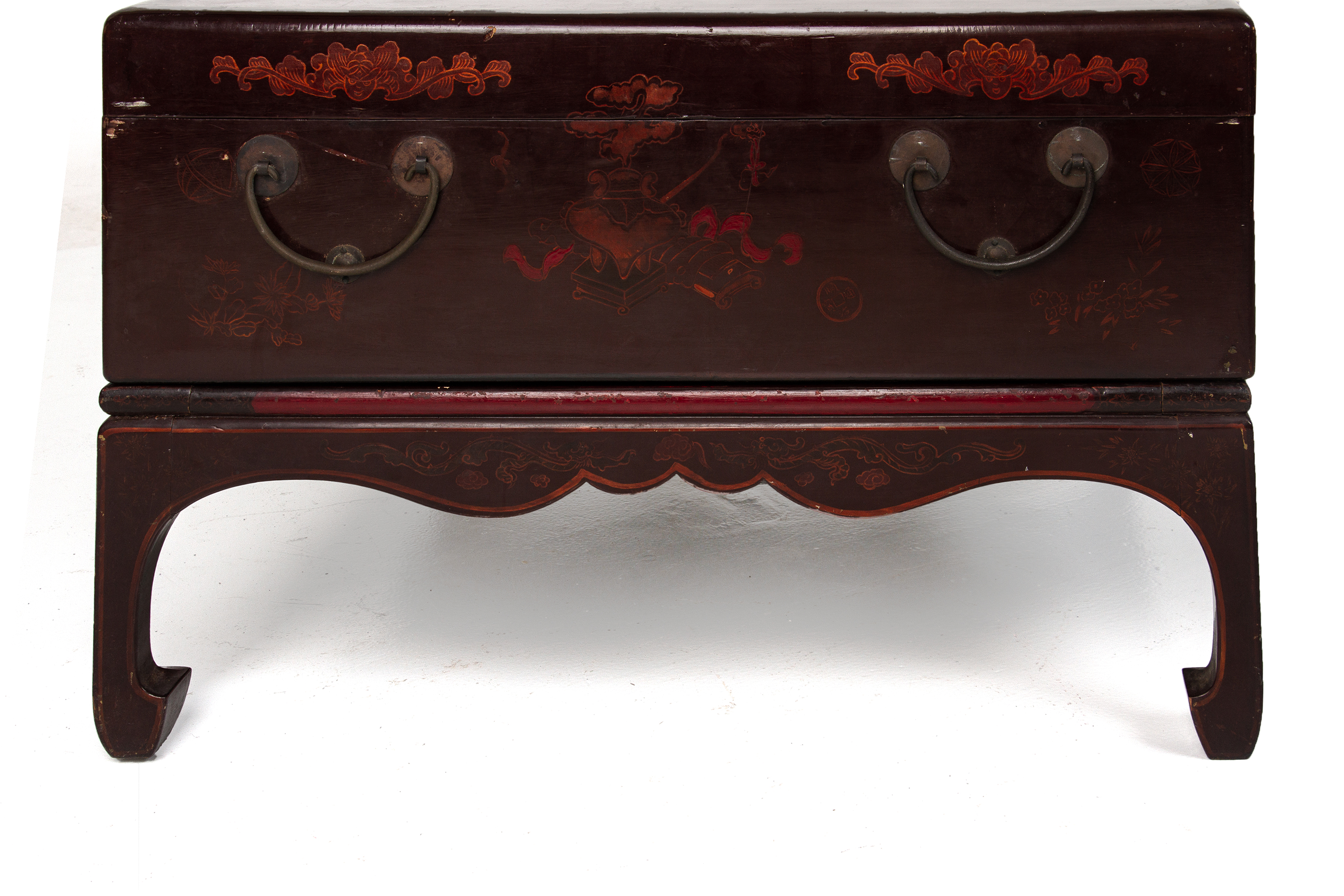A CHINESE LACQUERED TRUNK ON STAND - Bild 5 aus 5
