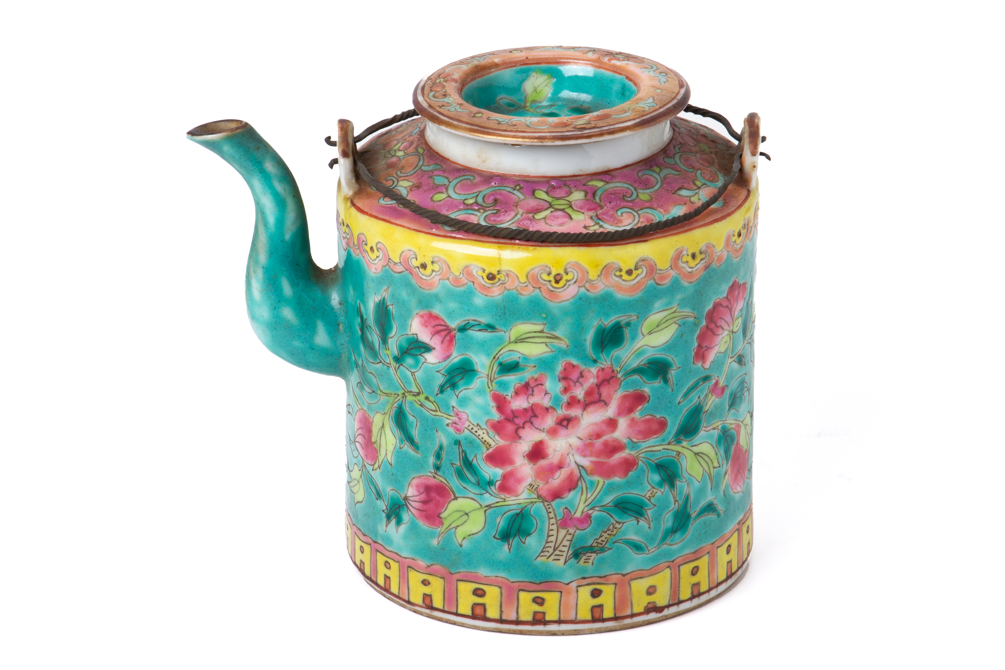 A TURQUOISE GROUND FAMILLE ROSE TEAPOT