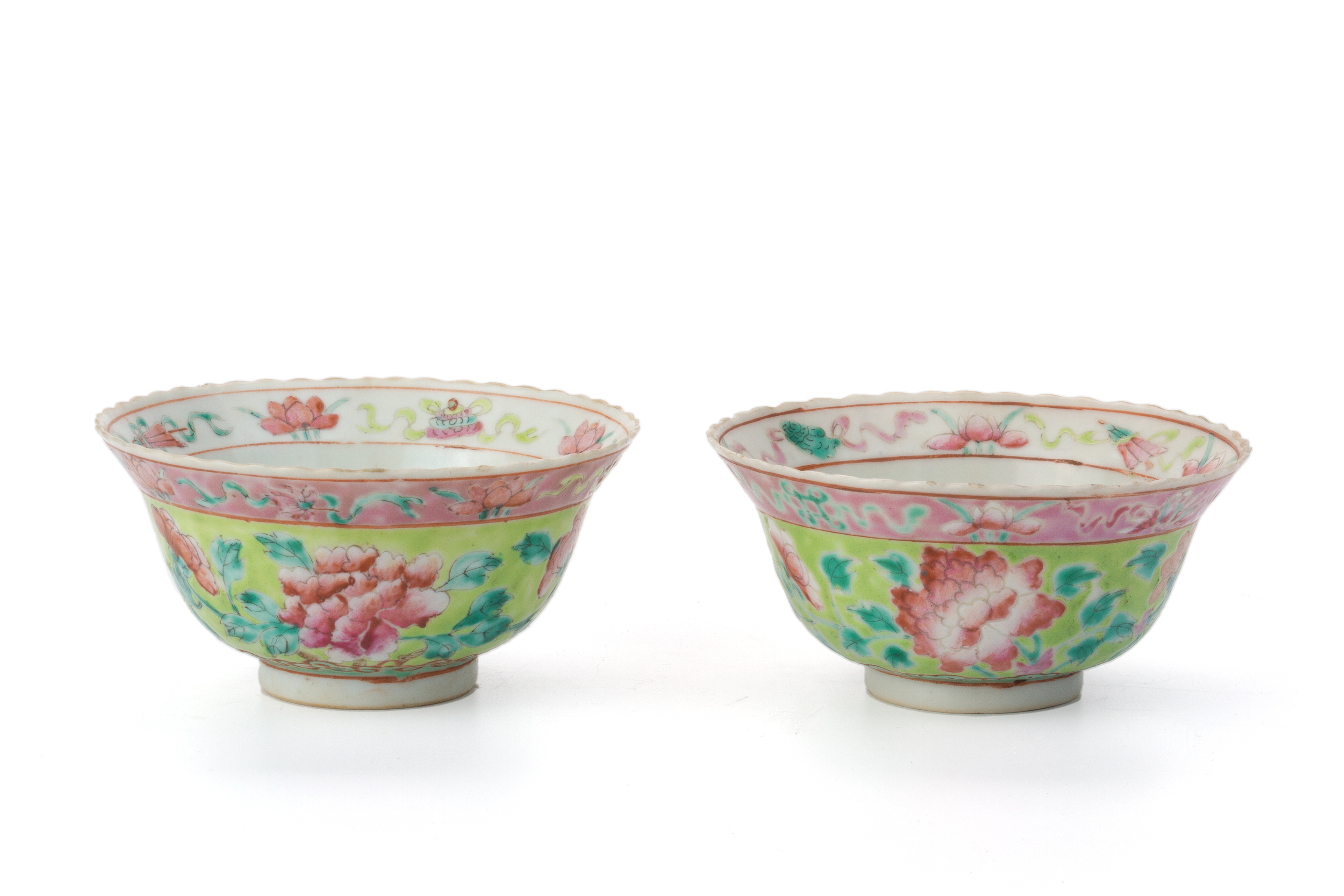 A GROUP OF SIX LIME GREEN GROUND FAMILLE ROSE BOWLS - Image 2 of 4