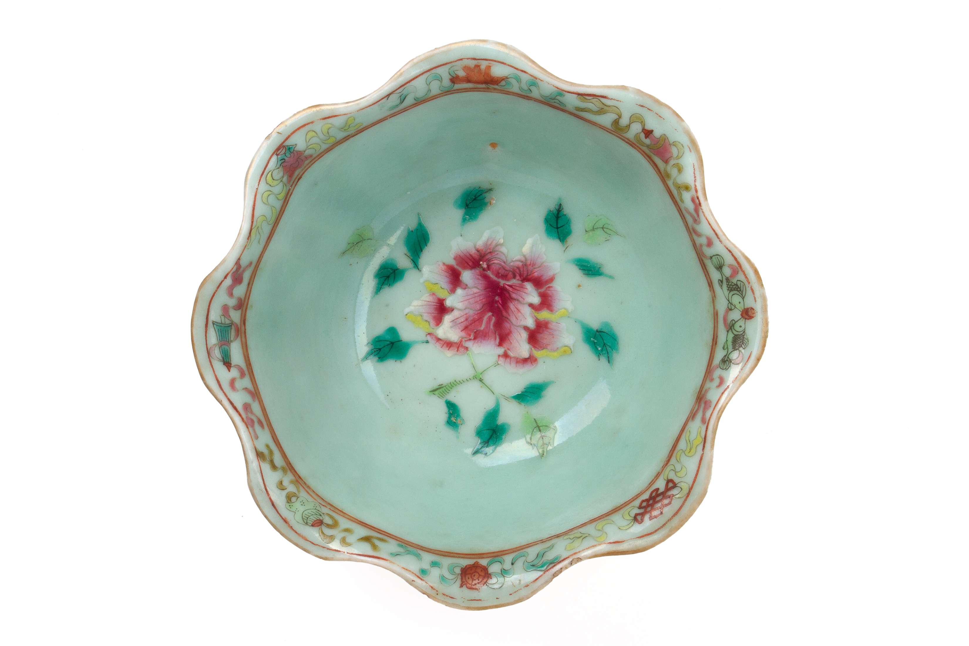 AN OLIVE GREEN CELADON GROUND 'PEONY' OFFERING BOWL - Image 2 of 6