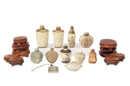 A GROUP OF ASORTED SNUFF BOTTLES AND OTHER ITEMS