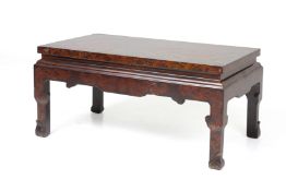 AN ORIENTAL LACQUER COFFEE TABLE