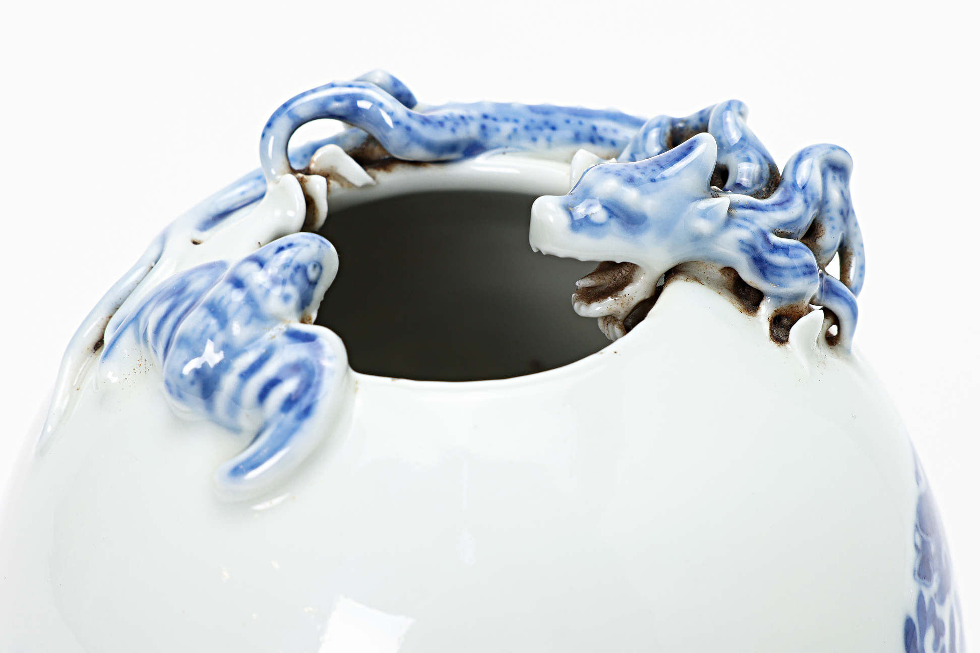 A BLUE AND WHITE PORCELAIN PHOENIX VASE - Image 3 of 4