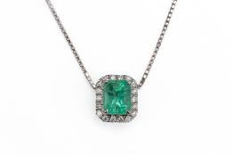 A COLOMBIAN EMERALD AND DIAMOND PENDANT NECKLACE