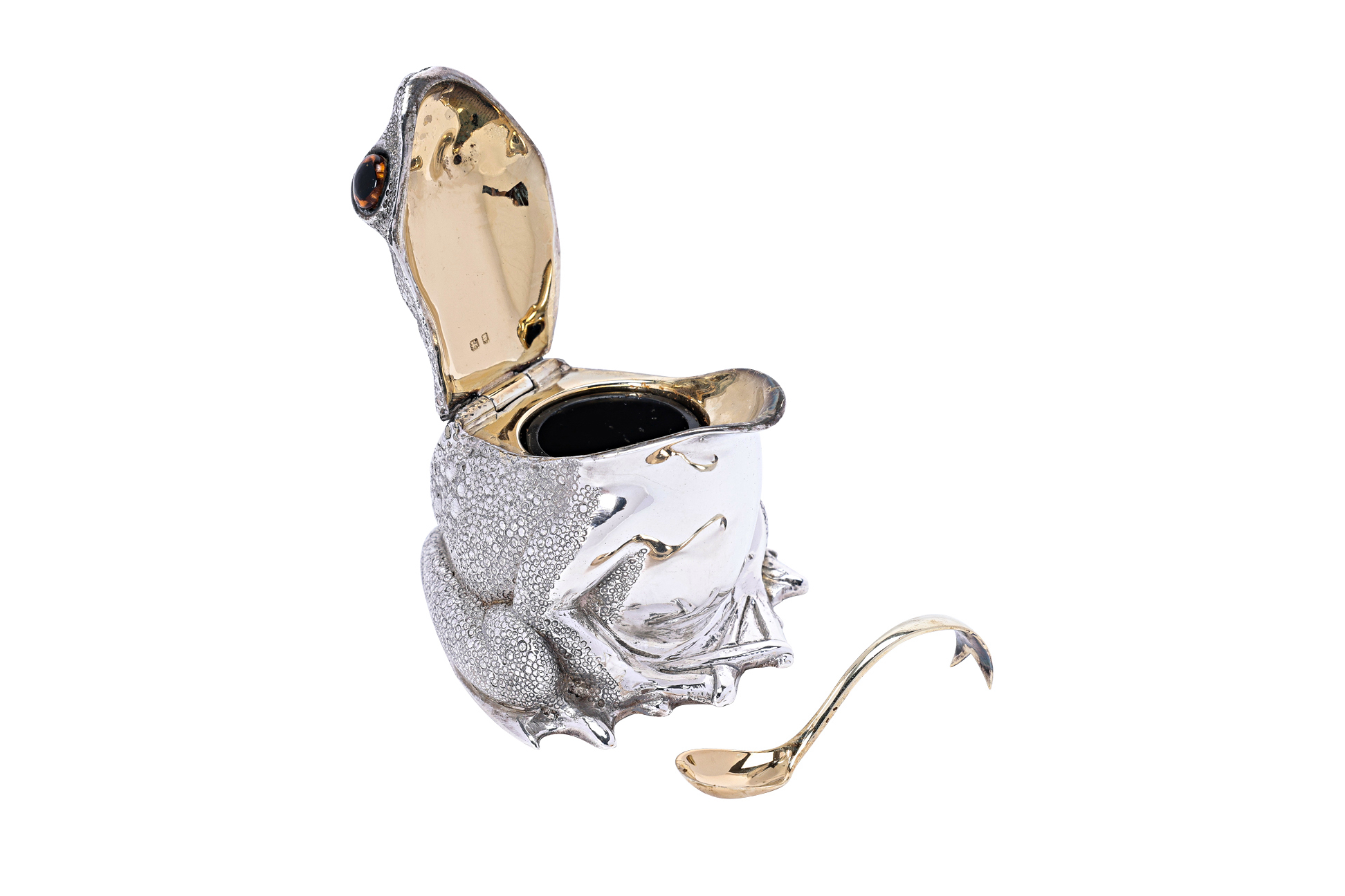 AN ENGLISH NOVELTY SILVER THREE PIECE FROG CONDIMENT SET - Image 3 of 3