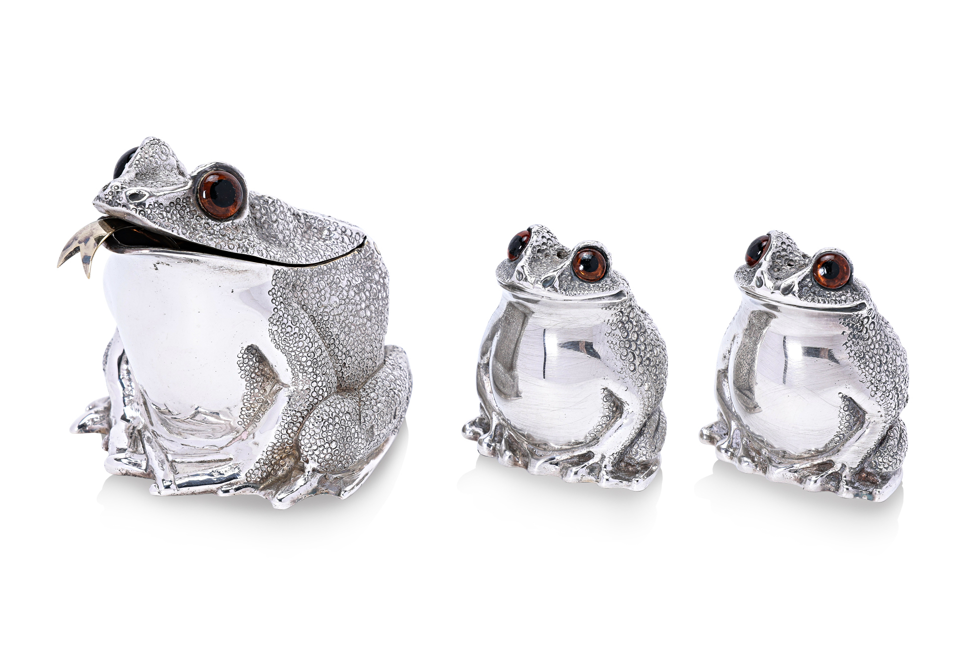 AN ENGLISH NOVELTY SILVER THREE PIECE FROG CONDIMENT SET