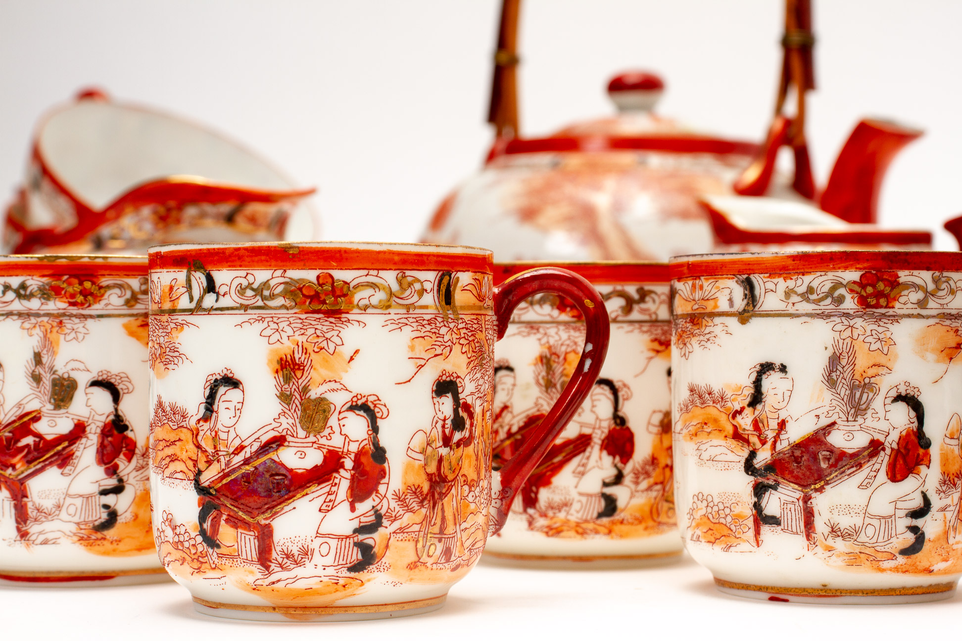 A JAPANESE KUTANI PORCELAIN TEA AND COFFEE SERVICE - Image 3 of 3