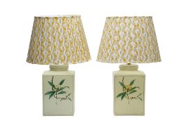 A PAIR OF LARGE CERAMIC TABLE LAMPS