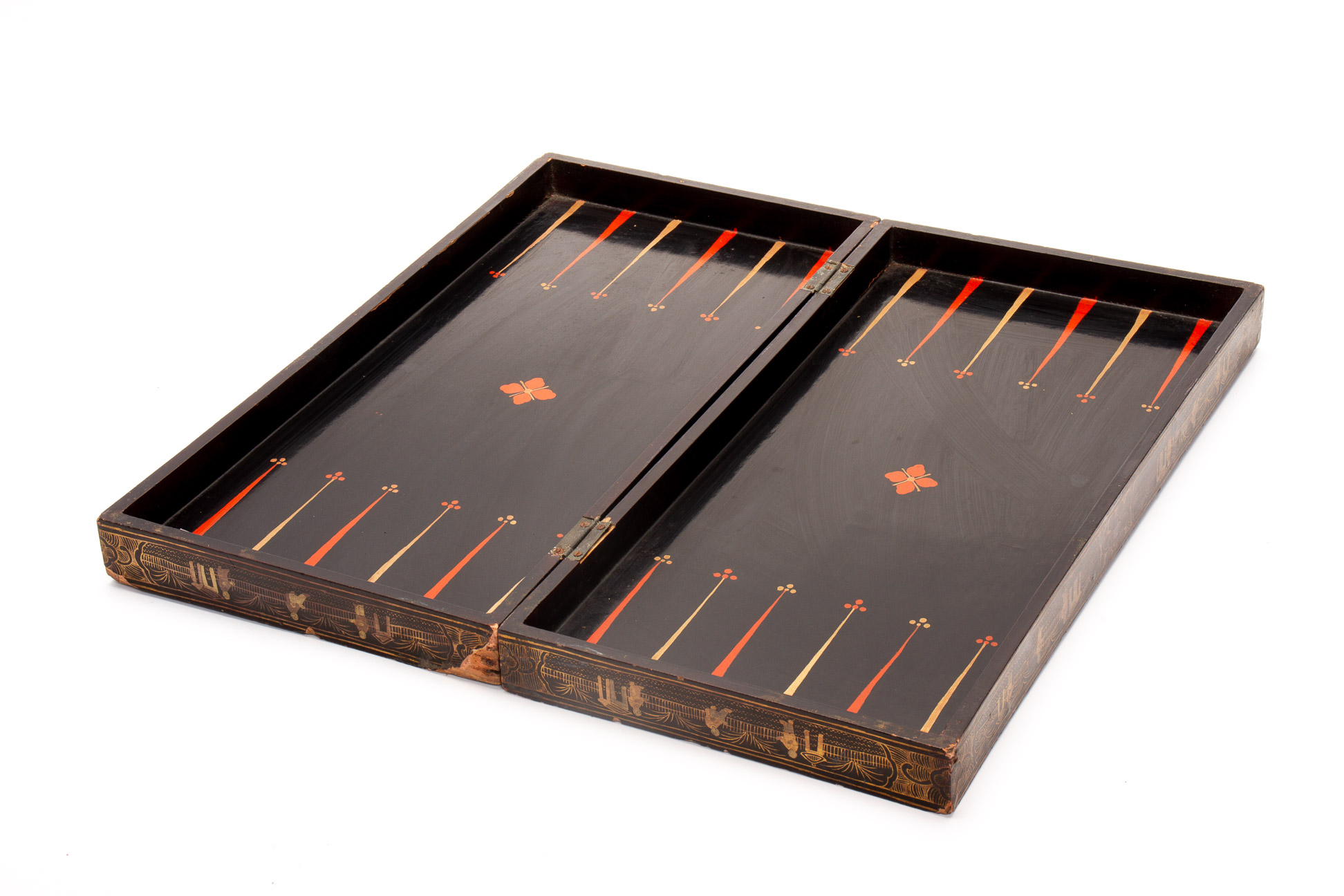 A CHINESE EXPORT BLACK LACQUER CHESS AND BACKGAMMON BOARD - Image 2 of 3