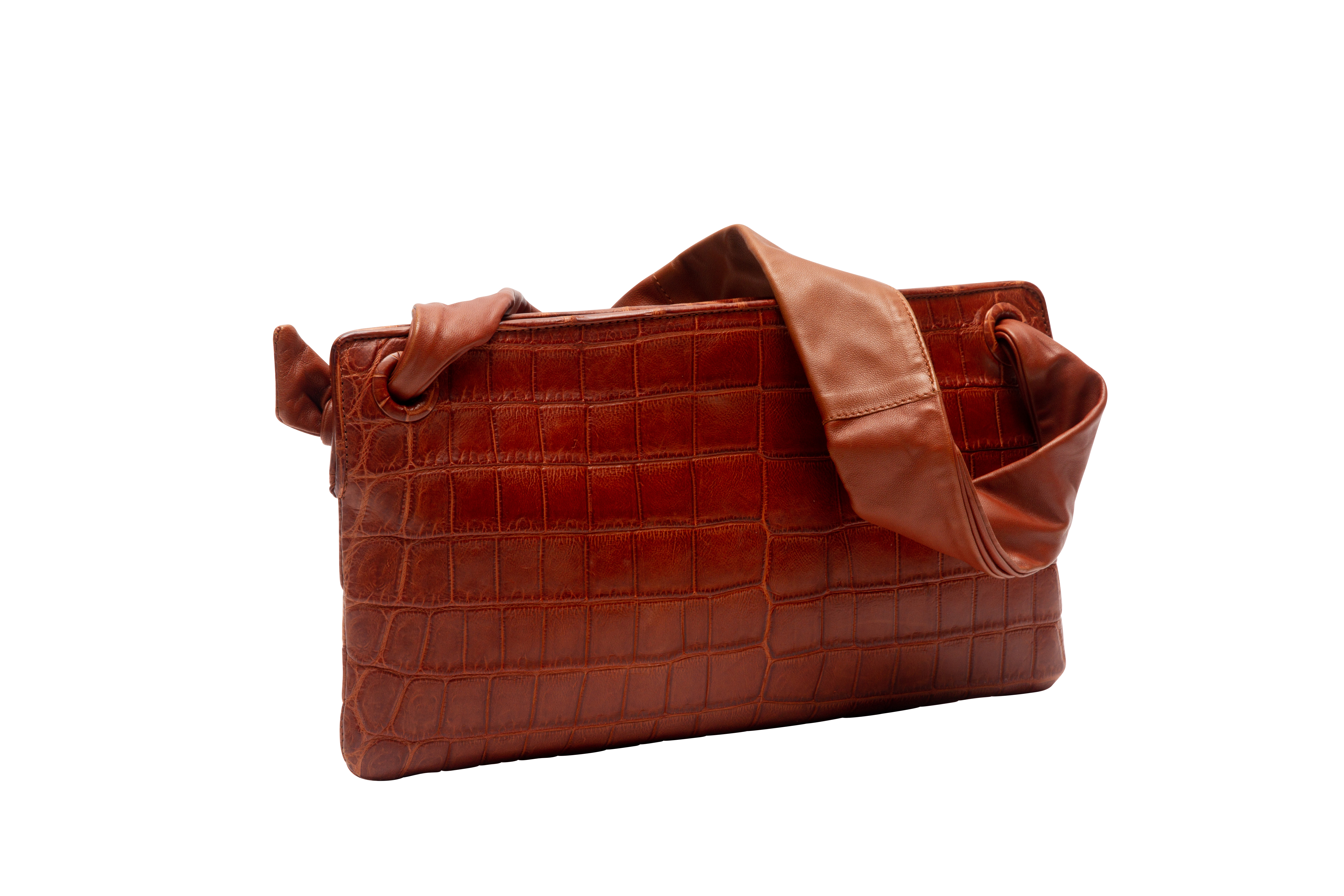 A BOTTEGA VENETA SHOULDER BAG