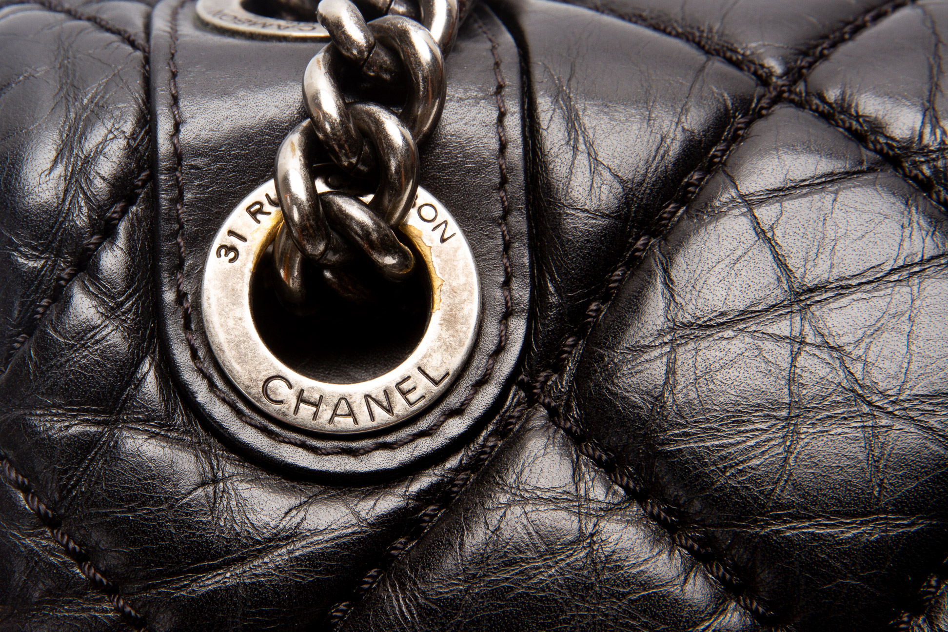 A CHANEL BLACK LEATHER PORTOBELLO CLASSIC FLAP BAG - Image 3 of 4