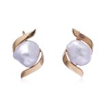 A PAIR OF GOLD AND BAROQUE SOUTH SEA PEARL EARRINGS