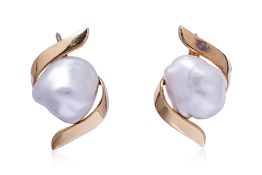 A PAIR OF GOLD AND BAROQUE SOUTH SEA PEARL EARRINGS