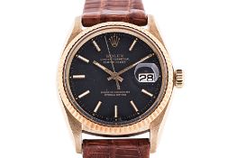 A ROLEX GOLD OYSTER PERPETUAL DATEJUST AUTOMATIC WATCH