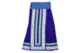 A CHINESE EMBROIDERED PURPLE SILK SKIRT