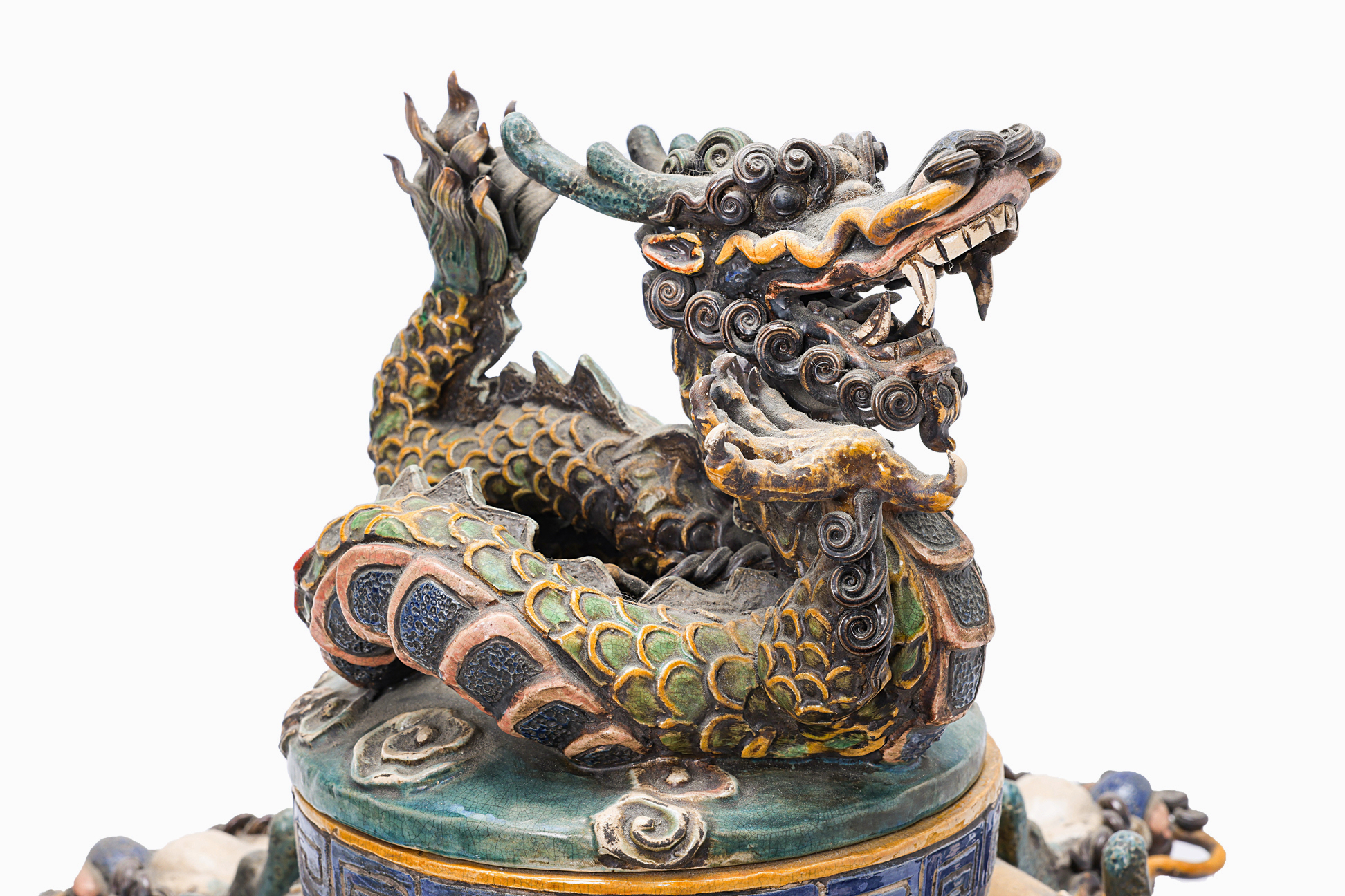 A LARGE CERAMIC DRAGON CENSER - Image 3 of 3