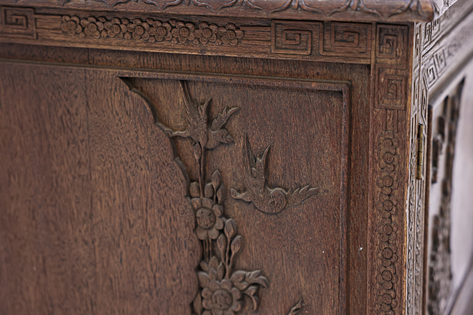 A TWO-TIER PERANAKAN CABINET - Image 3 of 4