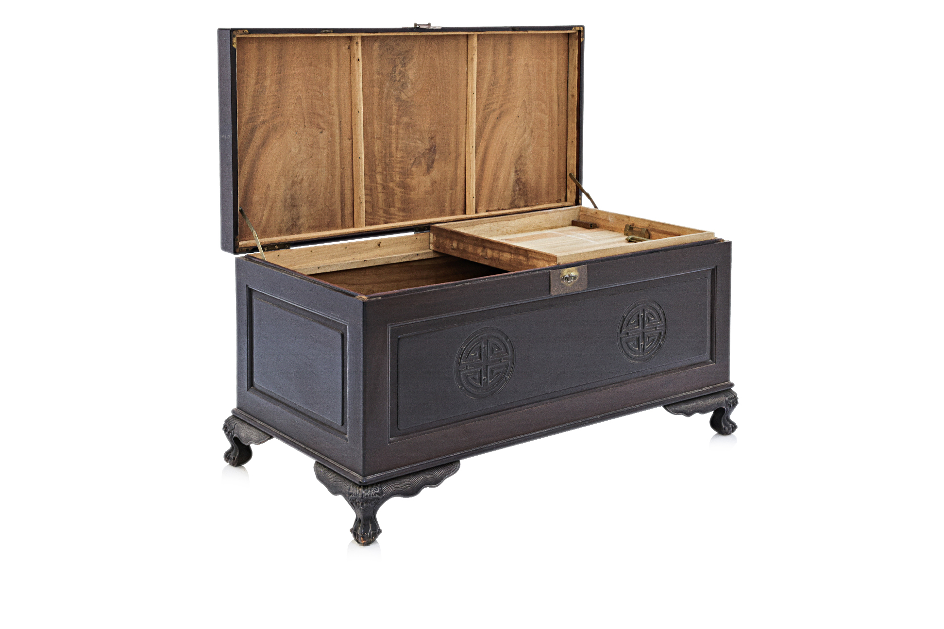 A CHINESE HARDWOOD AND CAMPHOR CHEST - Image 2 of 3