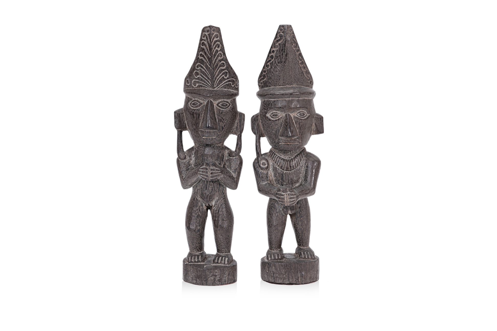 A GROUP OF TRIBAL CARVED WOOD FIGURES AND OTHER ITEMS - Image 3 of 5