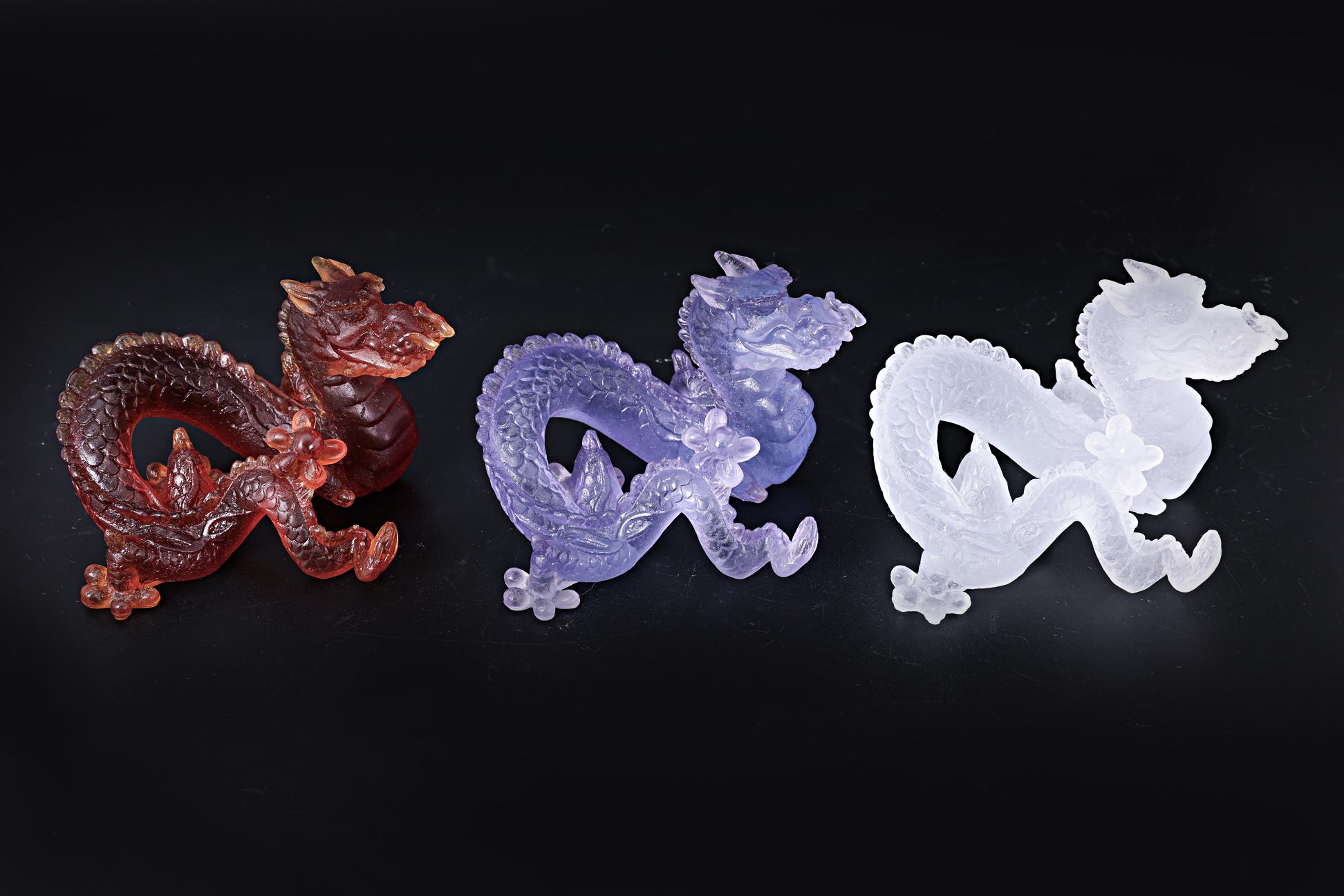 A GROUP OF THREE DAUM GLASS DRAGONS - Image 3 of 3