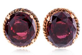 A PAIR OF GARNET STUD EARRINGS