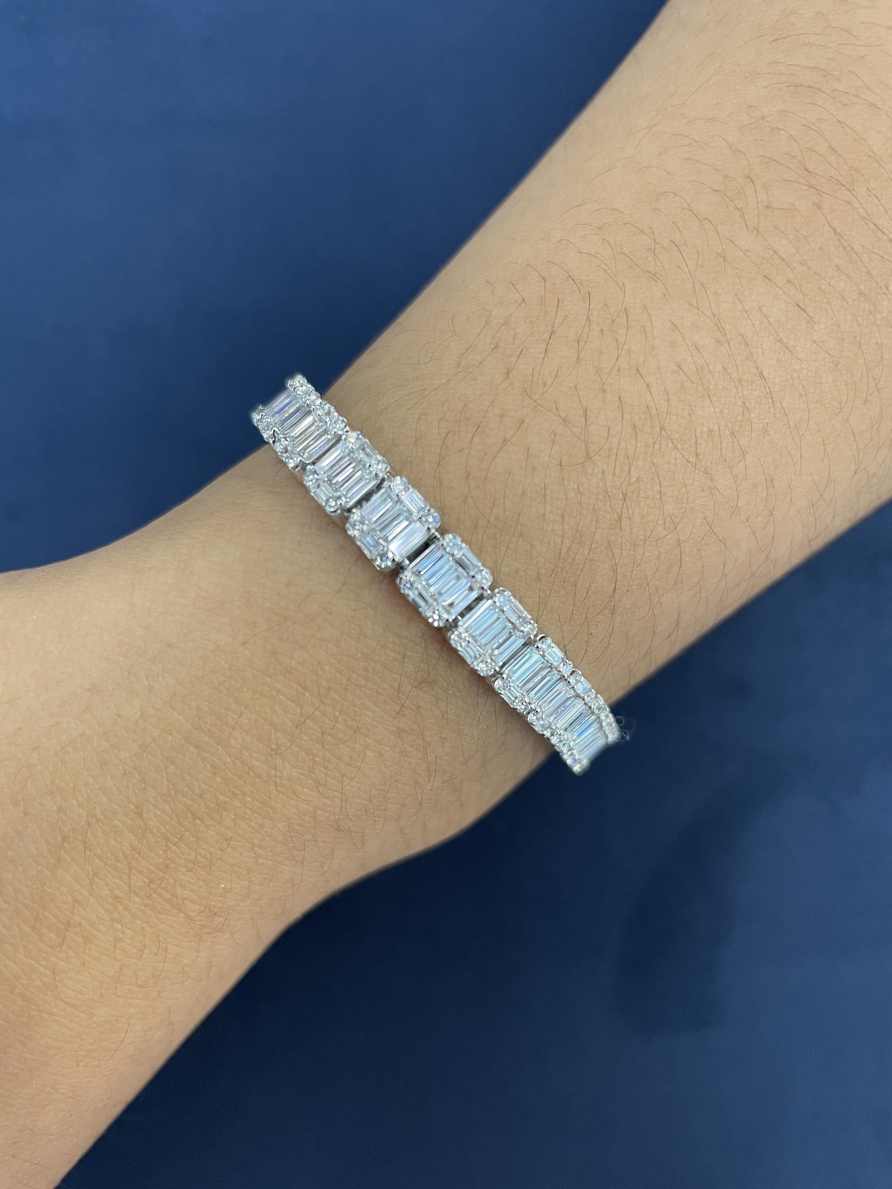 A BAGUETTE AND ROUND DIAMOND TENNIS BRACELET - Image 4 of 4