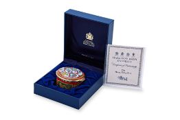 A HALCYON DAYS HONG KONG ENAMEL BOX