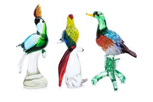 A GROUP OF TWO ART GLASS PARROTS AND A MURANO DUCK