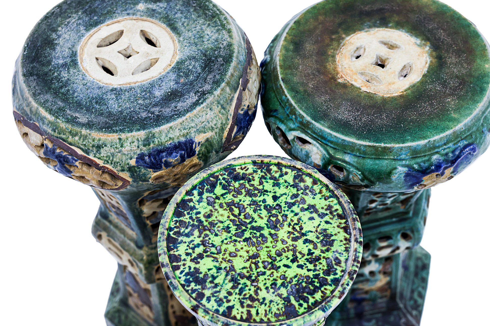 A GROUP OF THREE GREEN GLAZED POTTERY STANDS - Image 3 of 3