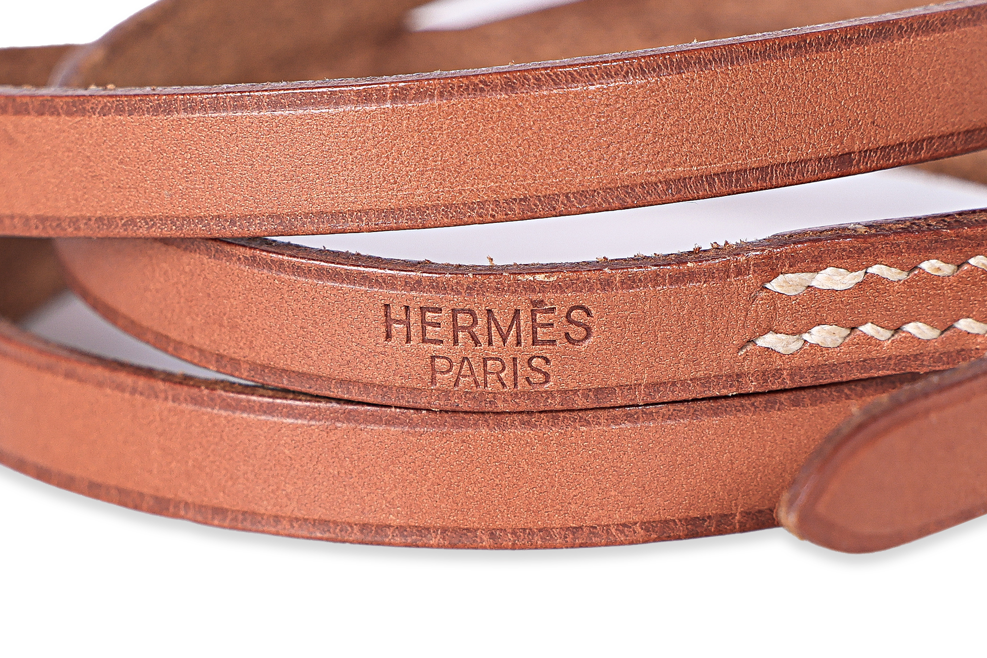 A GROUP OF THREE HERMES LEATHER BRACELETS - Image 3 of 5