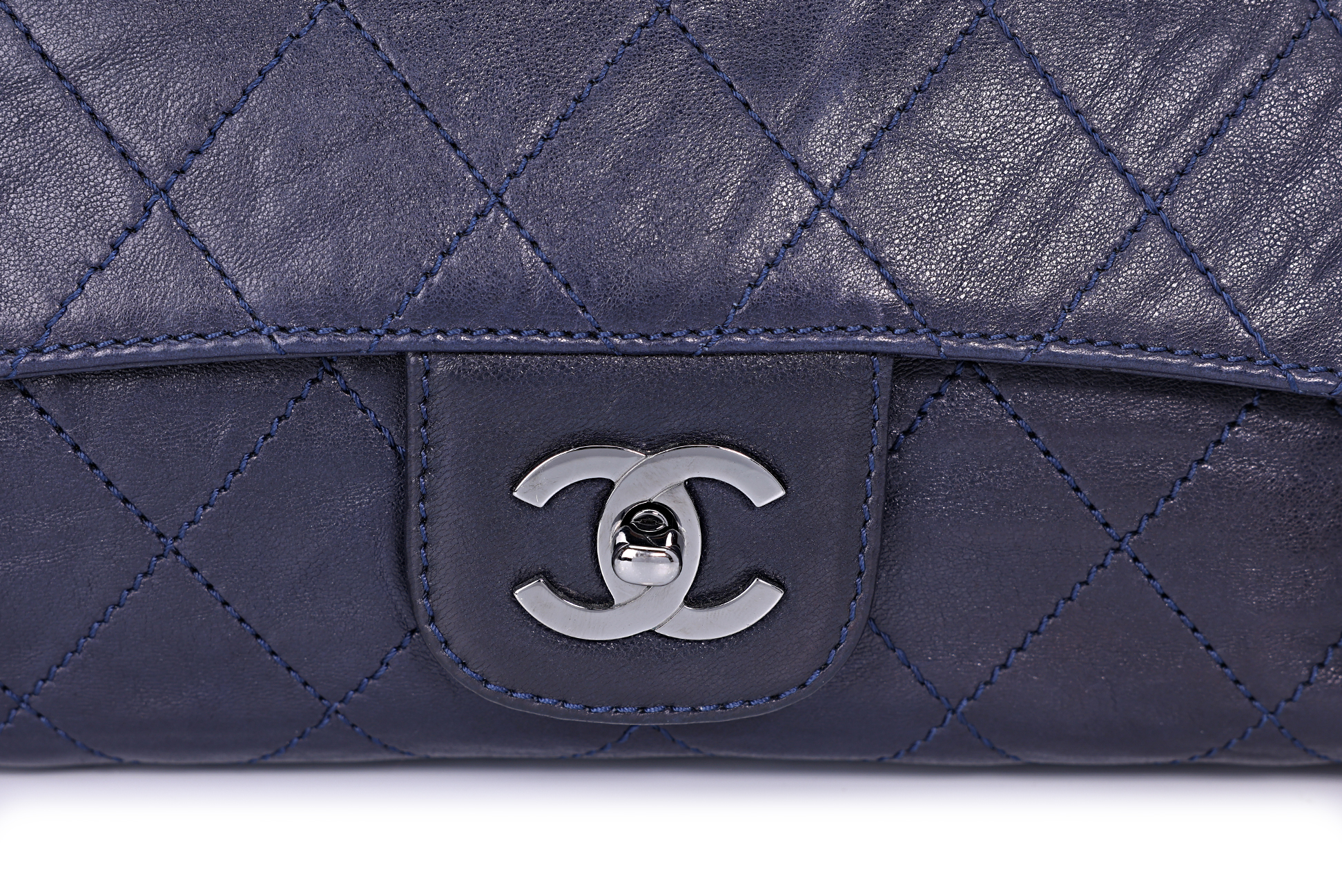 A CHANEL BLUE RITZ FLAP BAG - Image 4 of 11