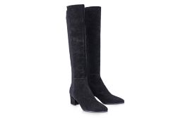 A PAIR OF STUART WEITZMAN BLACK SUEDE BOOT US 5.5 W