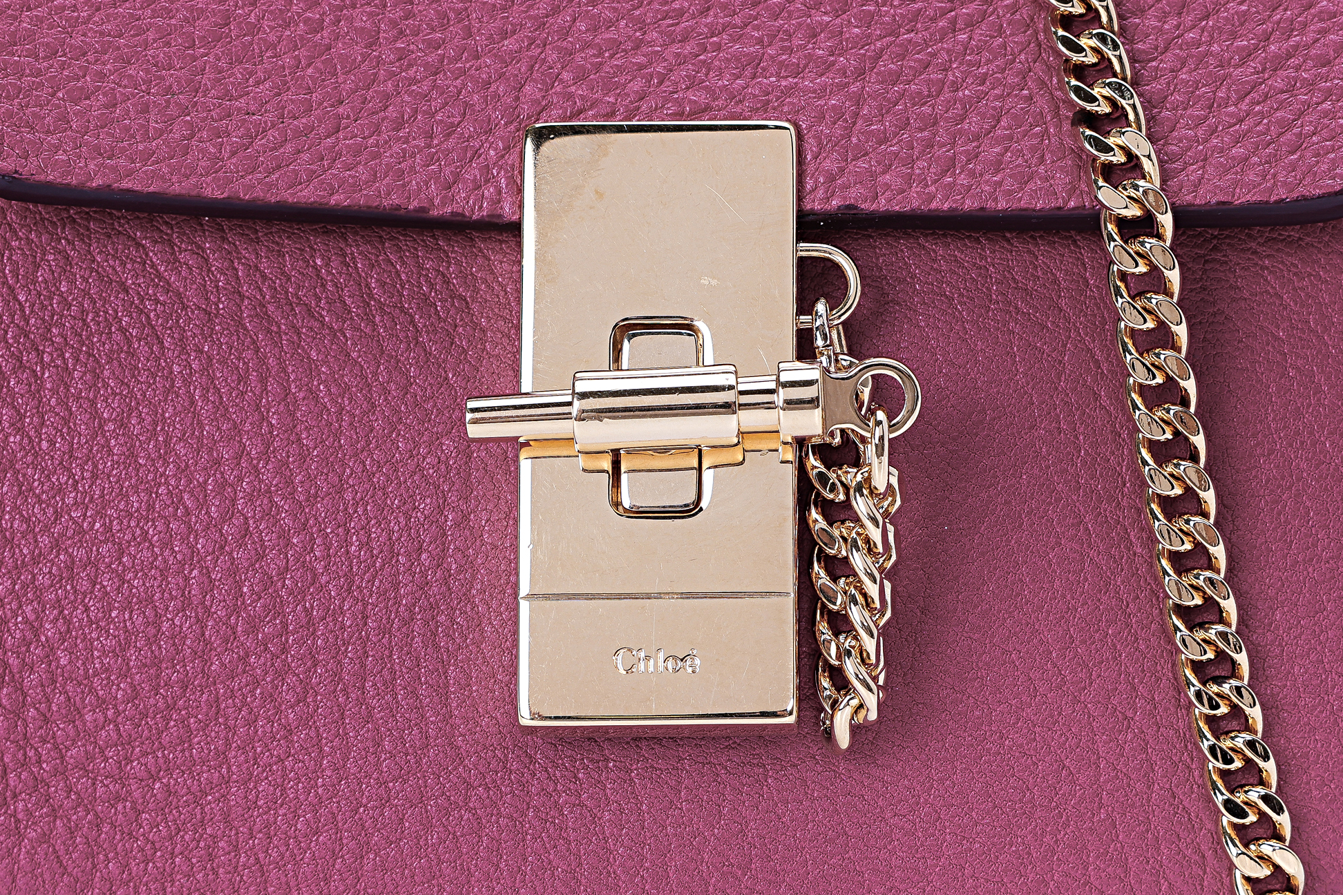 A CHLOÉ MINI DREW LEATHER CROSSBODY BAG - Image 4 of 4