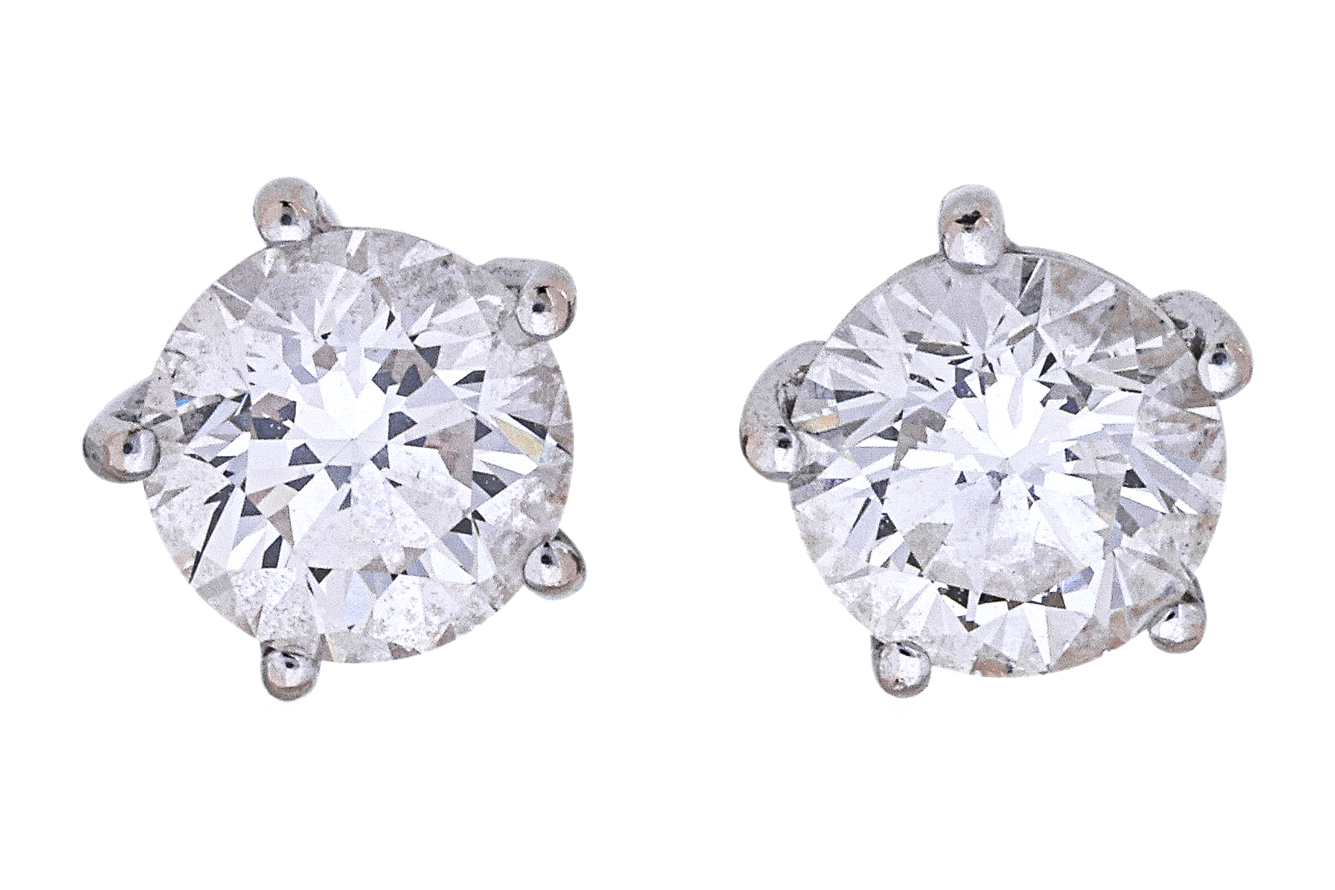 A PAIR OF SOLITAIRE DIAMOND STUD EARRINGS