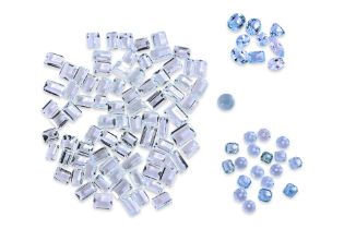 A LARGE GROUP OF LOOSE GEMSTONES