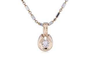 A SOLITAIRE DIAMOND PENDANT ON CHAIN