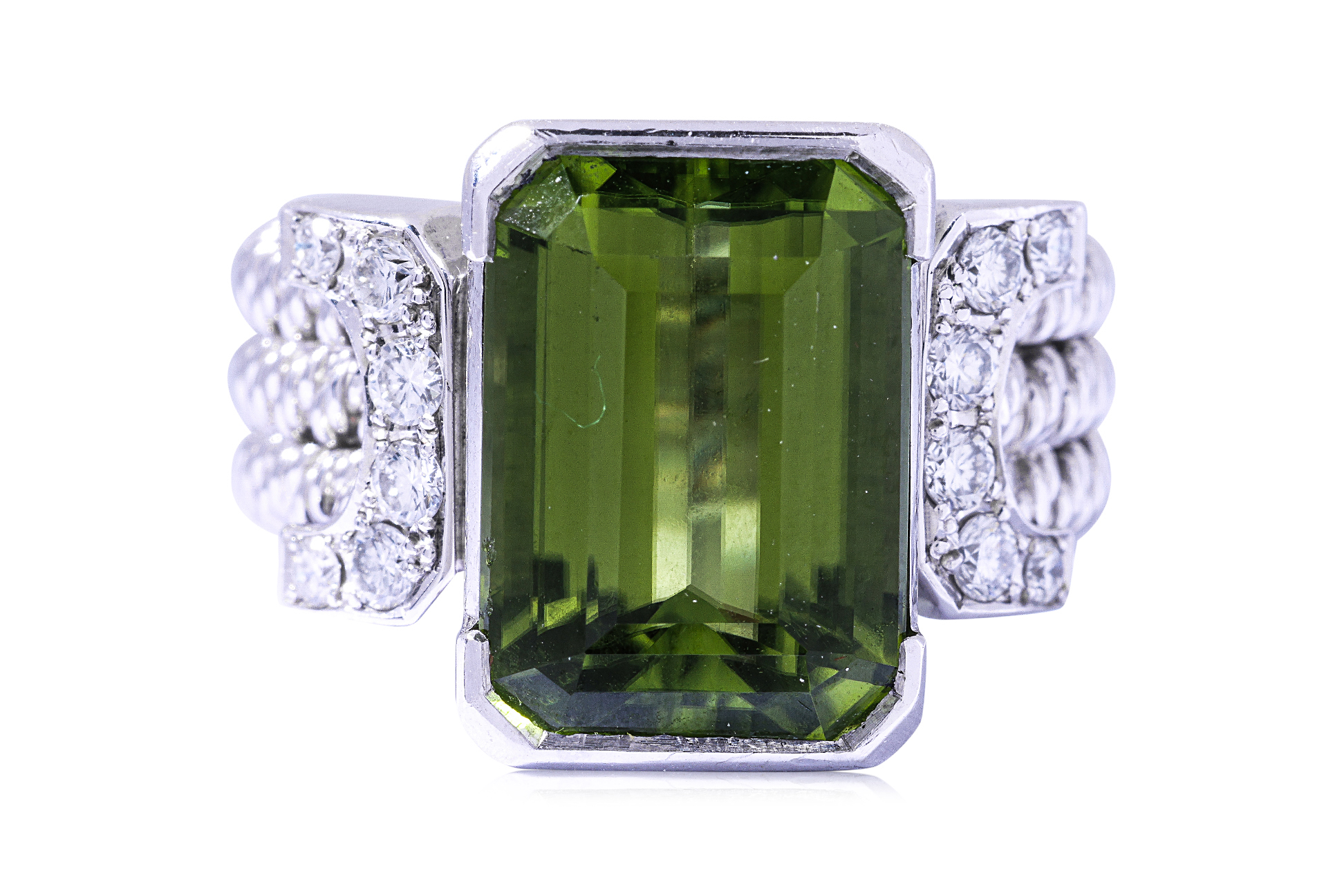 A PERIDOT AND DIAMOND RING BY KOJI IWAKURA - Image 2 of 4