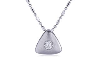 A SOLITAIRE DIAMOND PENDANT ON CHAIN