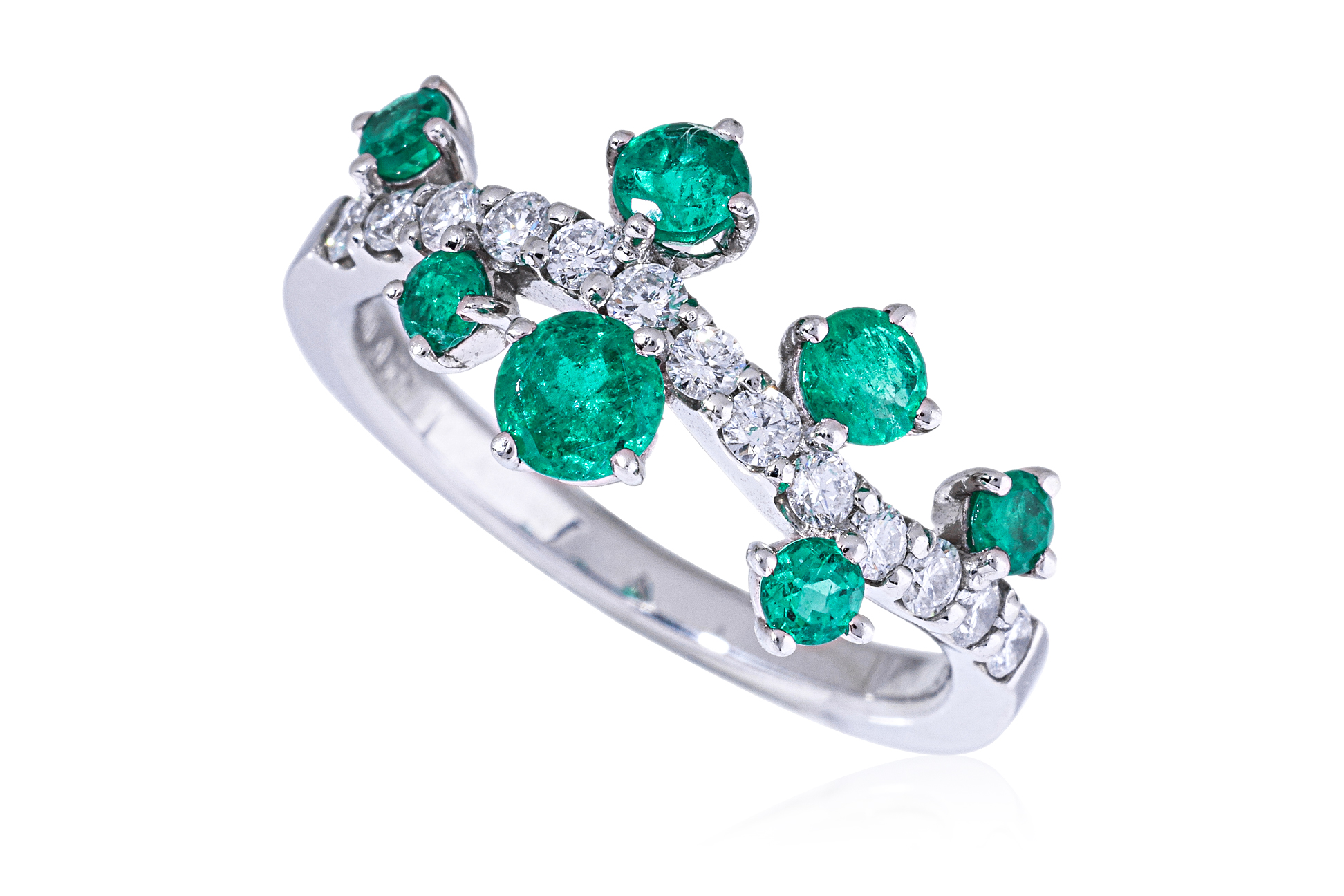 AN EMERALD AND DIAMOND RING