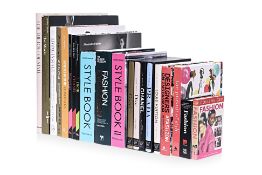 MIXED FASHION BOOKS - STYLE