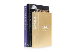 FASHION BOOKS - VERSACE