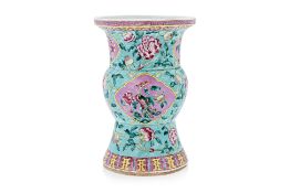 A TURQUOISE GROUND FAMILLE ROSE SPITTOON