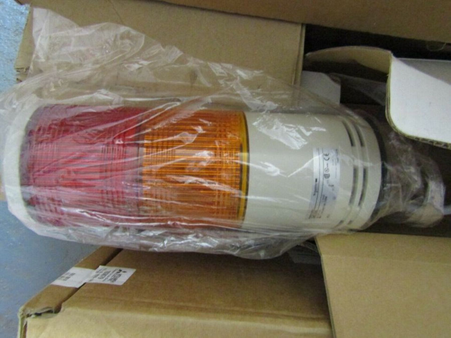 Schneider Harmony XVC1 LED Beacon Tower 2 Light Red/Orange 24Vdc Bigp 7043679