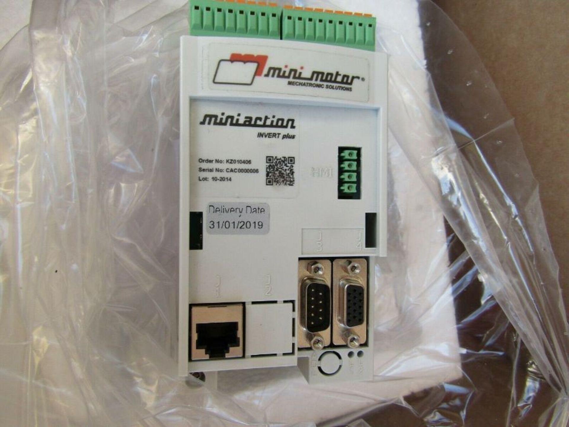 Mini Motor Inverter Drive 3-Phase 0.75kW 230Vac 10A MINIACTION 500 BCL1 1817034 - Image 2 of 2