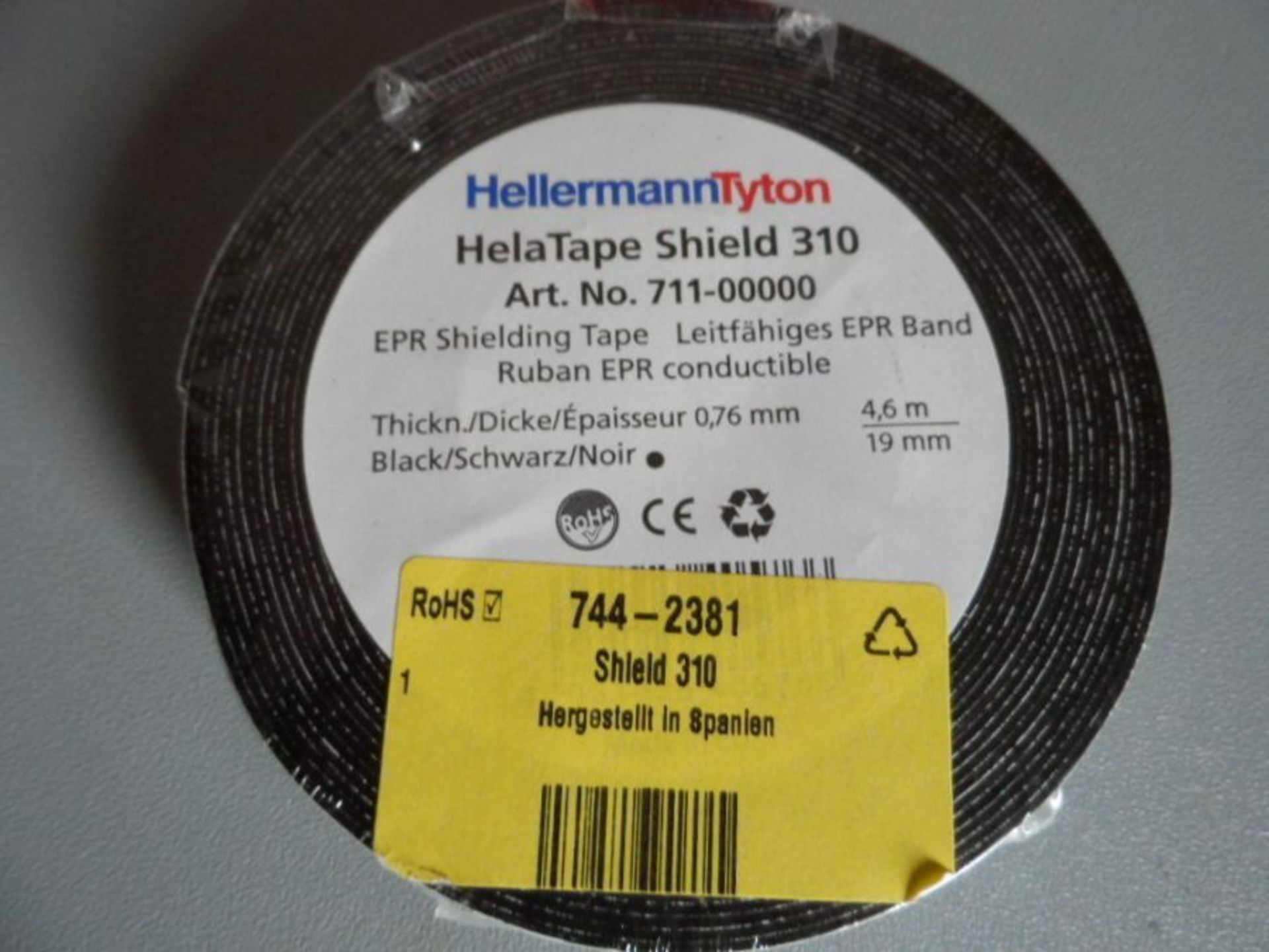 38 reels Helatape shield 310 Black Electrical Insulation Tape 19mm x 4.6m 0.76mm 7442381 - Image 2 of 2